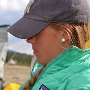 Meet your Posher, Mercedes